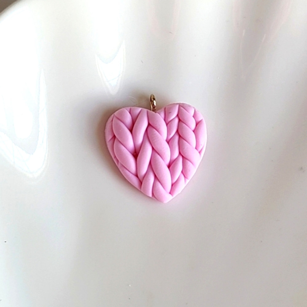 Chunky Girlhoodcore Pink Crochet Fall Winter Knitted Knit Heart Pendant
